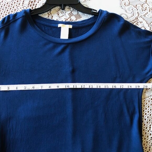 Woman's Navy Top - XS - Picture 4 of 6